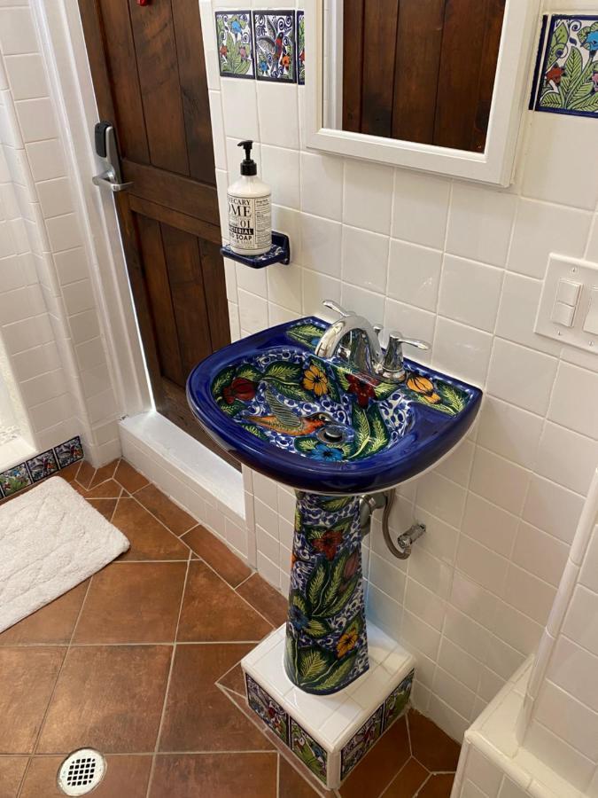 Private Room W/ Private Full Bathroom & Wifi & Ac & Shared Kitchen In Los Angeles Exterior foto